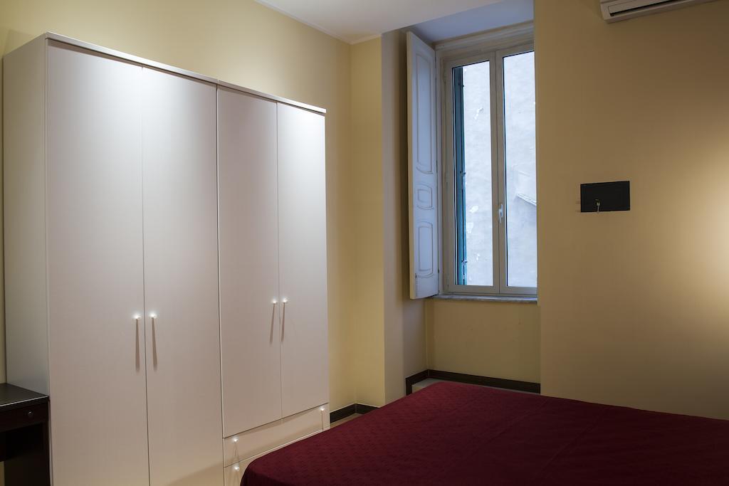 Bed and Breakfast Duomo 89 Nápoles Habitación foto